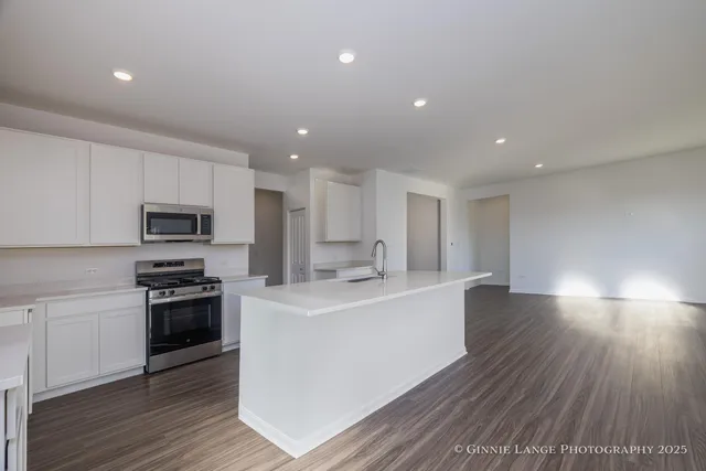 $2,800 | 5913 East 109th Place, Winfield, IN 46307