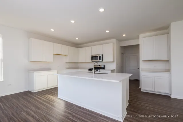 $2,800 | 5913 East 109th Place, Winfield, IN 46307