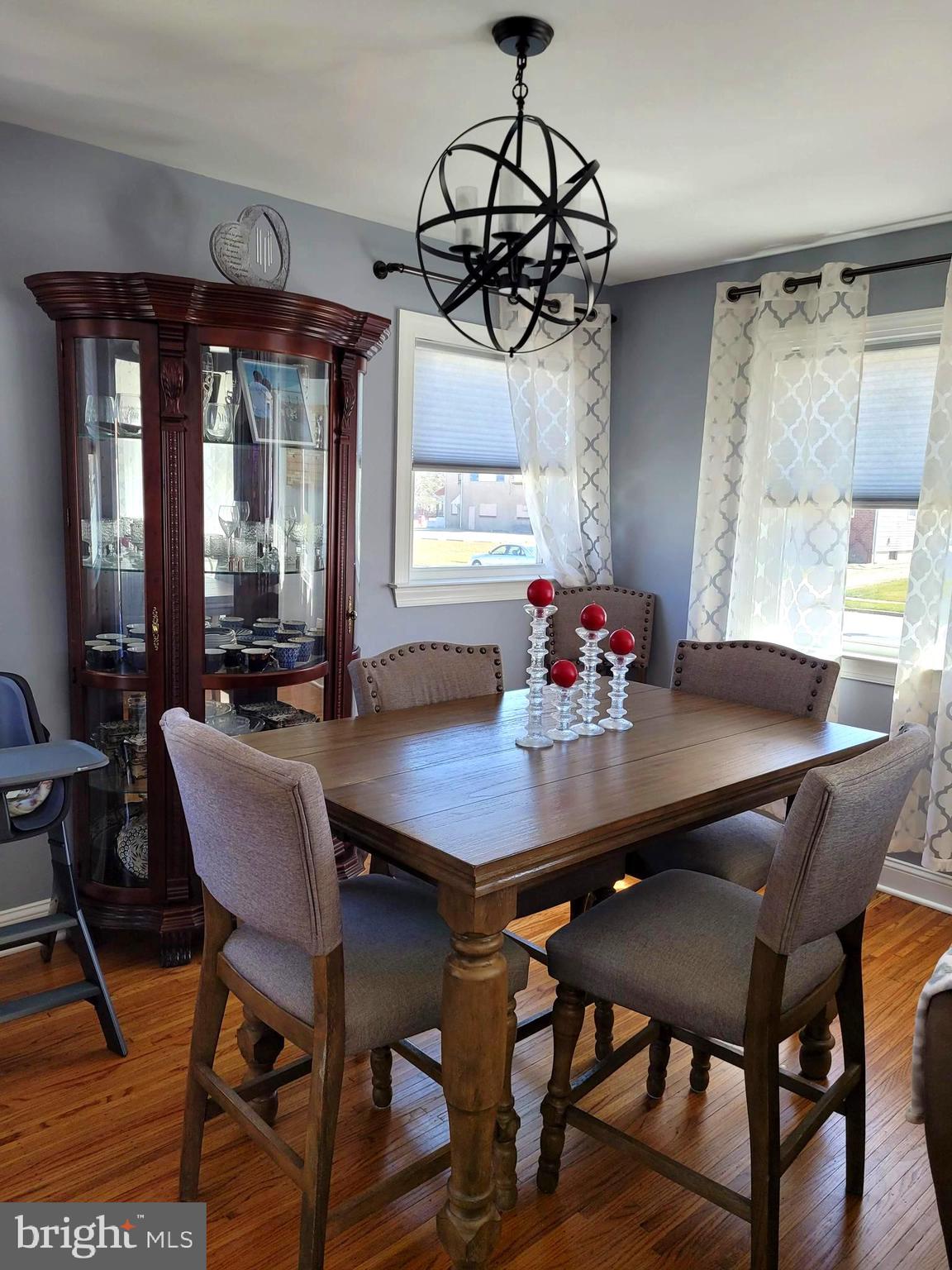 513 Monroe Street Riverside, NJ 08075 - Photo 6 of 28 Dining Room newer light fixture.