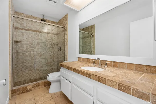 $4,950 | 6 Serena Court, Newport Beach, CA 92663