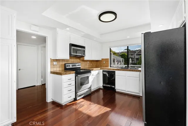 $4,950 | 6 Serena Court, Newport Beach, CA 92663