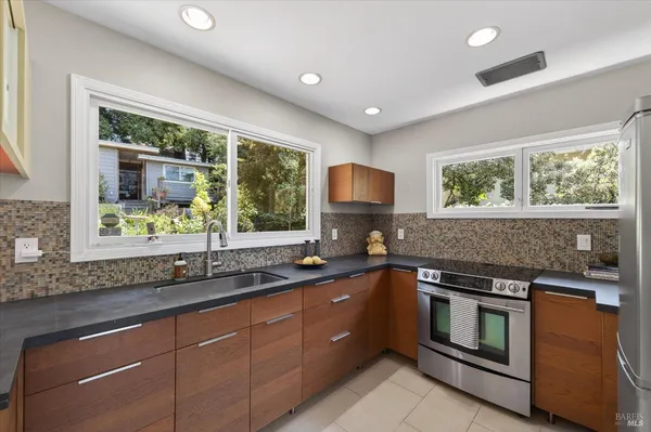 $599,000 | 118 El Verano, Vallejo, CA 94590