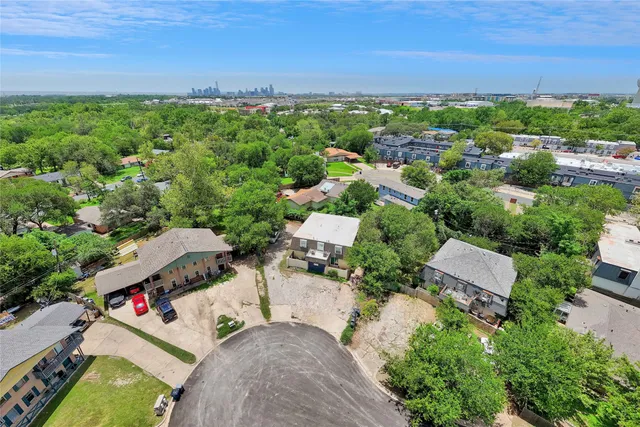 $1,199 | 5002 Blue Spruce Circle, Unit C, Austin, TX 78723