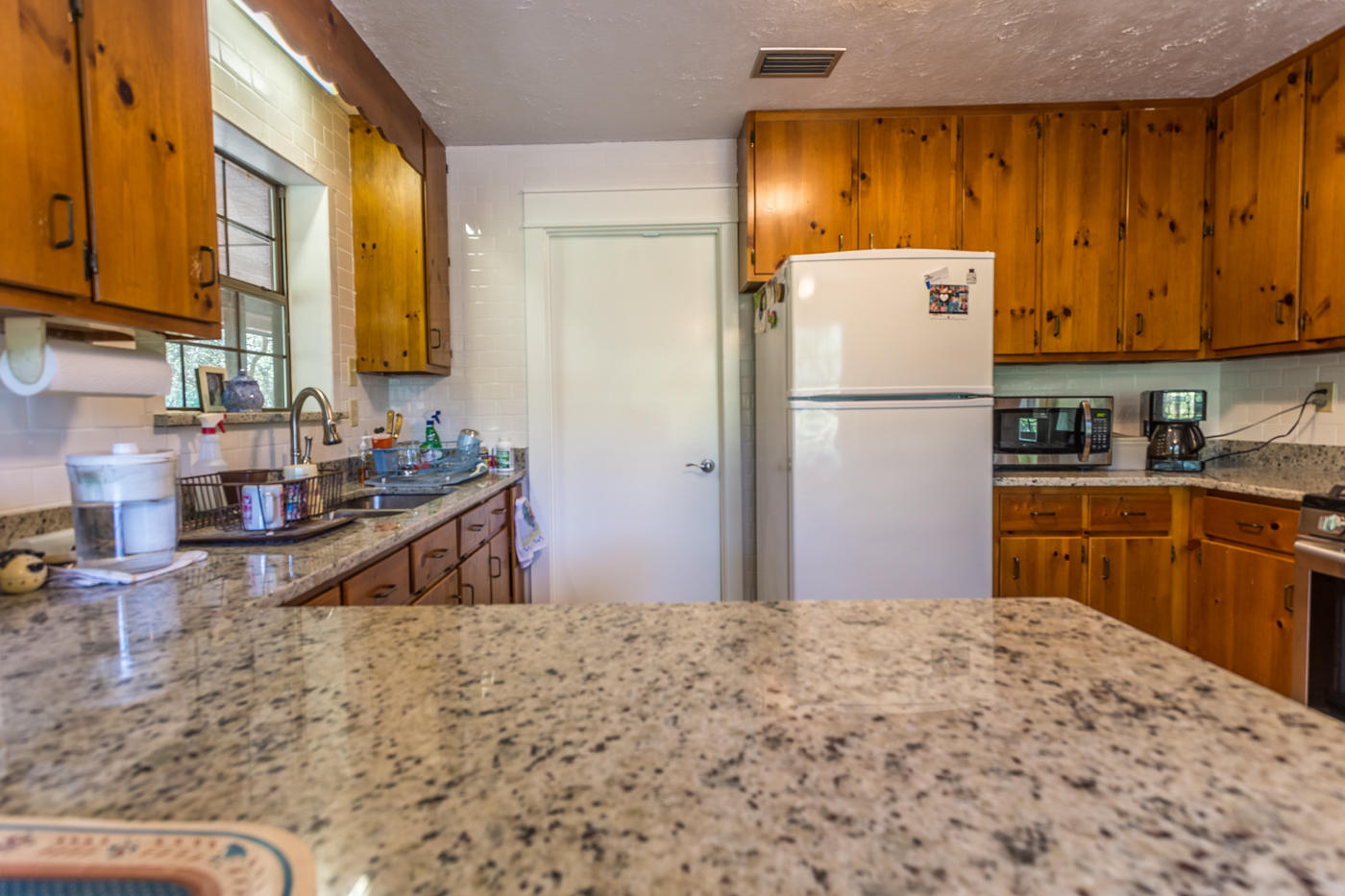 568 4 Mile Road Freeport, FL 32439 - Photo 21 of 54 Kitchen