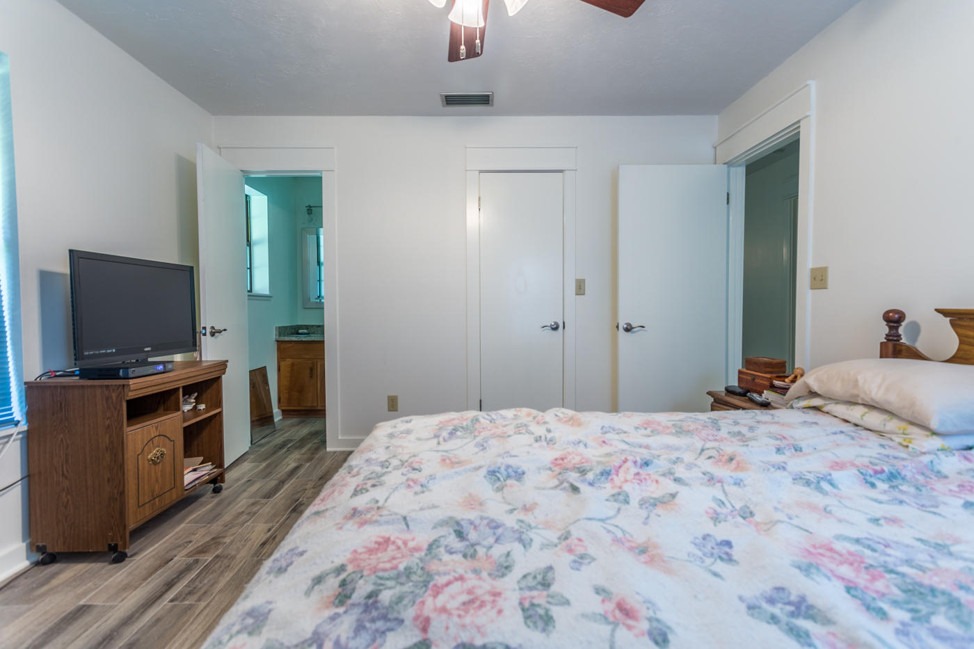 568 4 Mile Road Freeport, FL 32439 - Photo 31 of 54 Master Bedroom