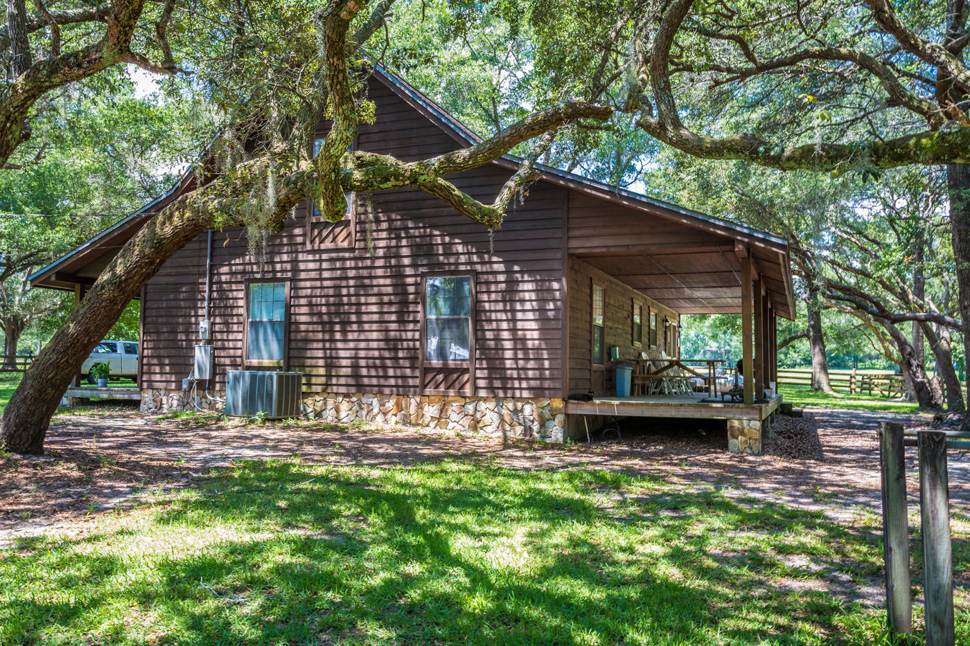 568 4 Mile Road Freeport, FL 32439 - Photo 5 of 54 Exterior