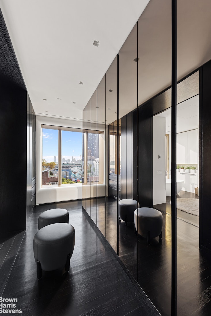 551 West 21st Street, Unit 7B Manhattan, NY 10011 - Photo 10 of 45