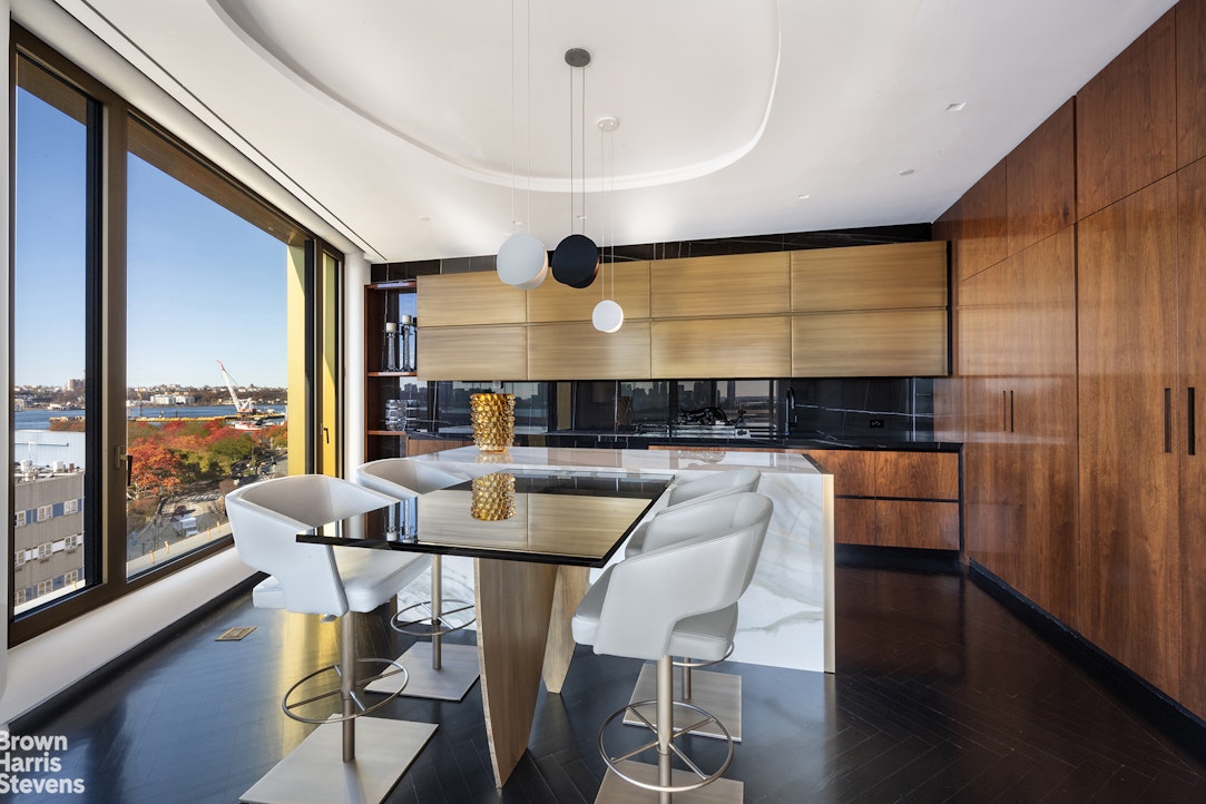 551 West 21st Street, Unit 7B Manhattan, NY 10011 - Photo 3 of 45