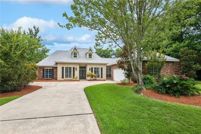 $650,000 | 511 River Oaks Drive, Covington, LA 70433