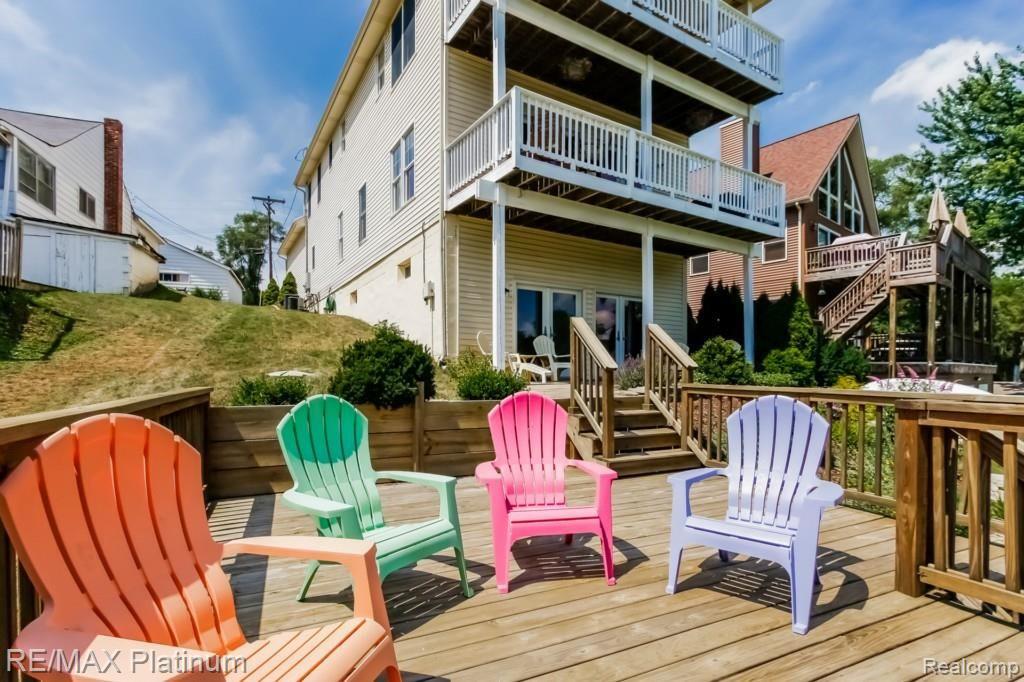 9033 Riverside Drive Brighton, MI 48116 - Photo 70 of 90 075-Deck-1933093-medium.jpg