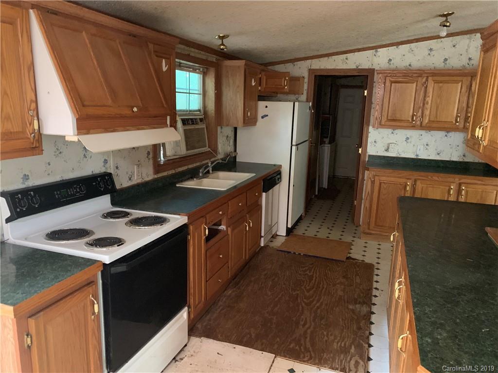 62 Smith Lake Road Leicester, NC 28748 - Photo 10 of 21 Gallery Image 10