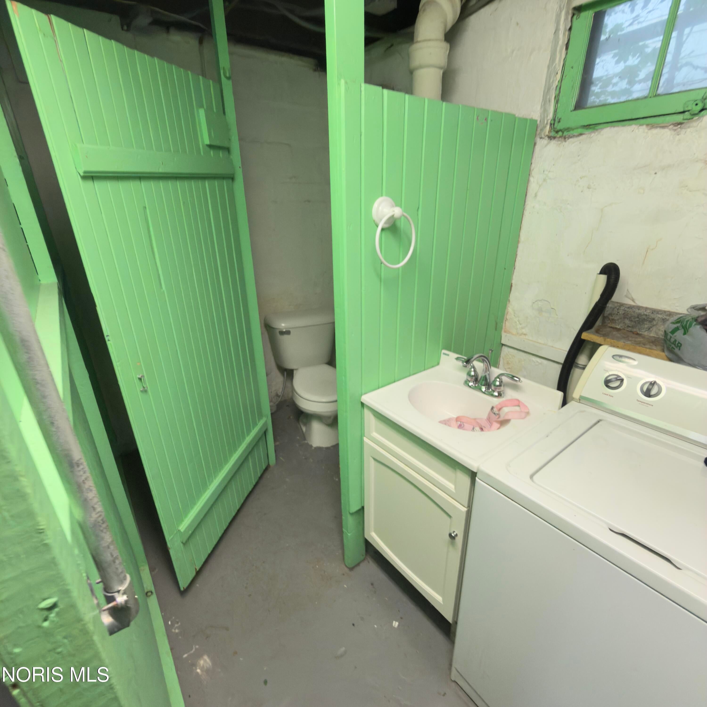 4142 Lowe Road Toledo, OH 43612 - Photo 20 of 29 Gallery Image 20