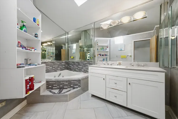 $331,999 | 322 Central Avenue, Matteson, IL 60443