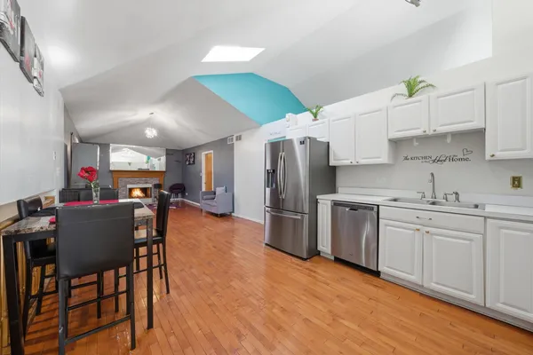 $331,999 | 322 Central Avenue, Matteson, IL 60443