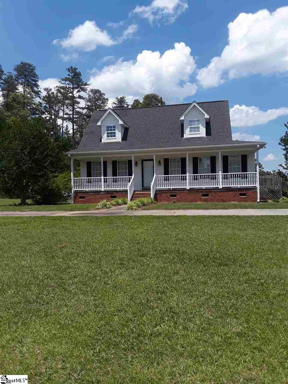 240 Forest Dale Road Marietta, SC 29661 - Photo 2 of 18