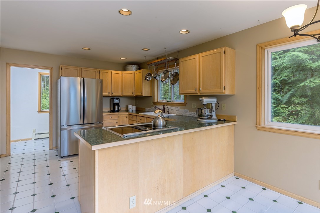 4391 South Discovery Road Port Townsend, WA 98368 - Photo 10 of 25 Gallery Image 10