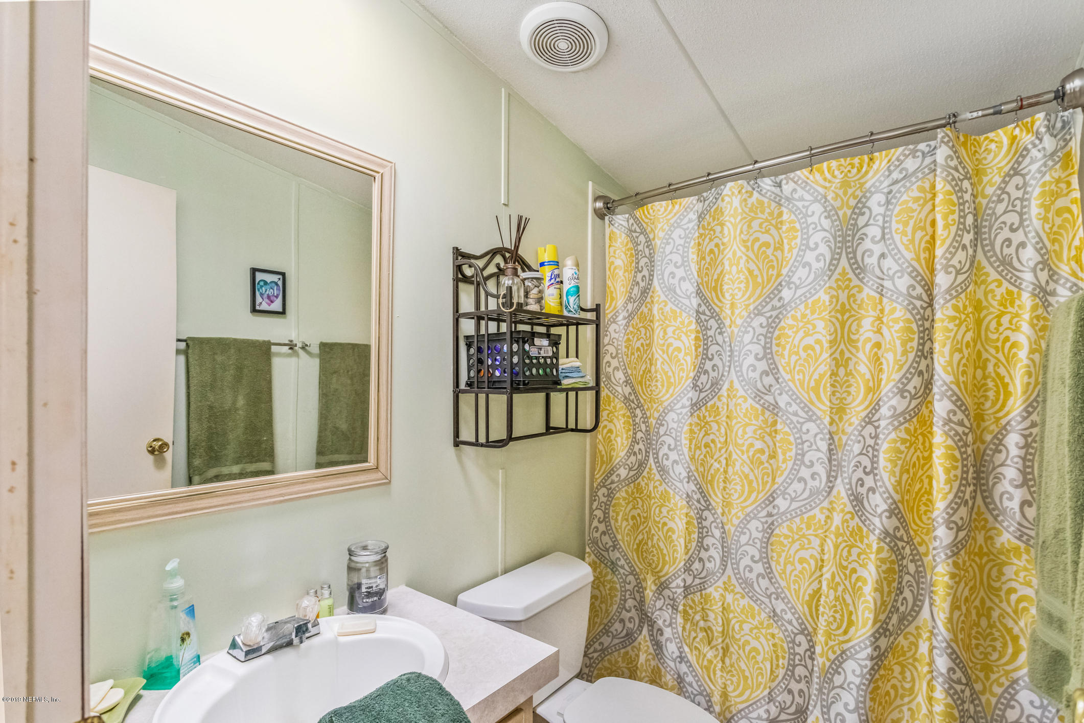 15801 Dusty Road Jacksonville, FL 32234 - Photo 28 of 69 Guest Bath