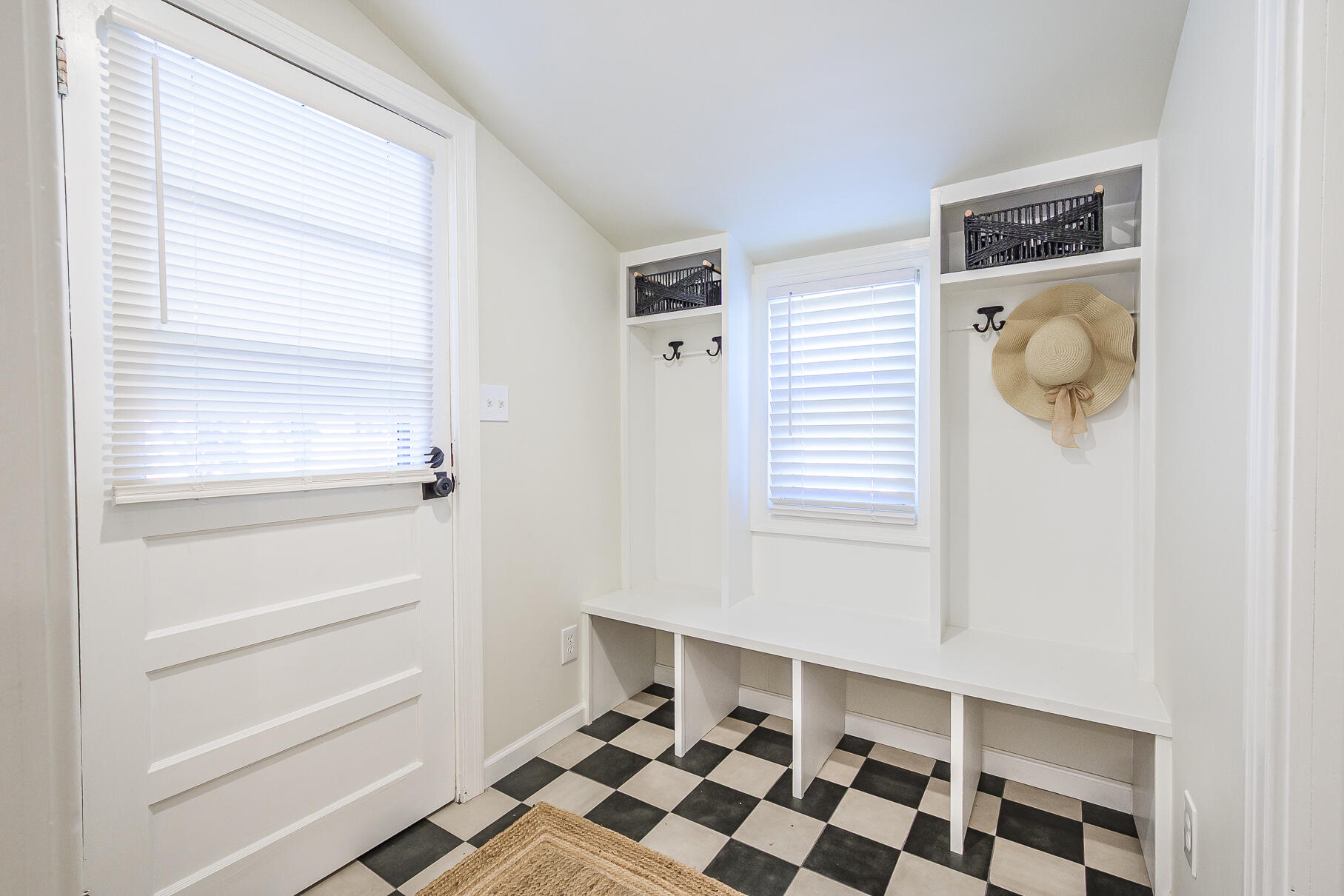 1226 Maxwell Street North Charleston, SC 29405 - Photo 26 of 35 Drop Zone/Mudroom
