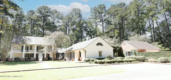 $1,590,000 | 657 Zetus Road Northeast, Brookhaven, MS 39601