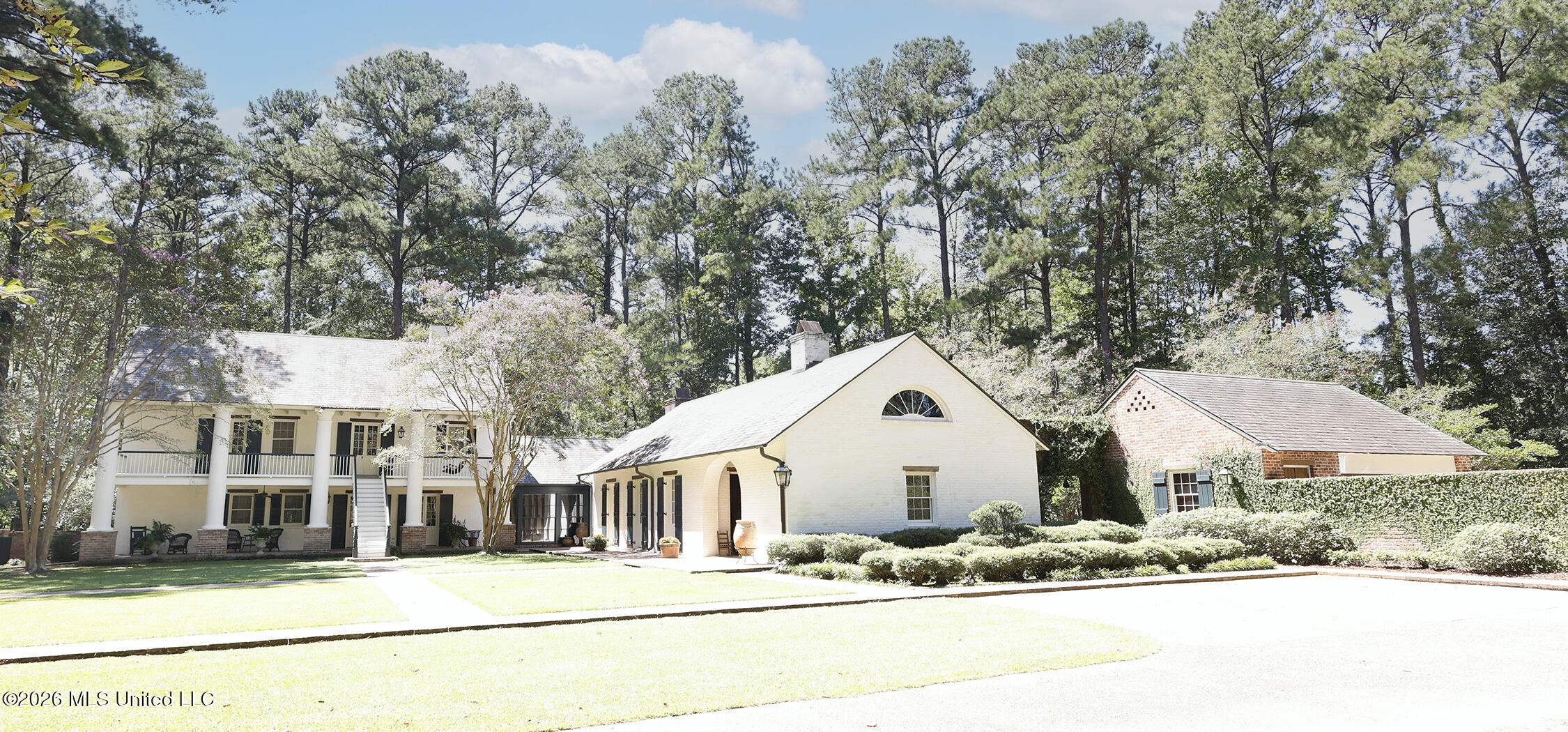 657 Zetus Road Northeast Brookhaven, MS 39601 - Photo 12 of 80 657 exterior w garage