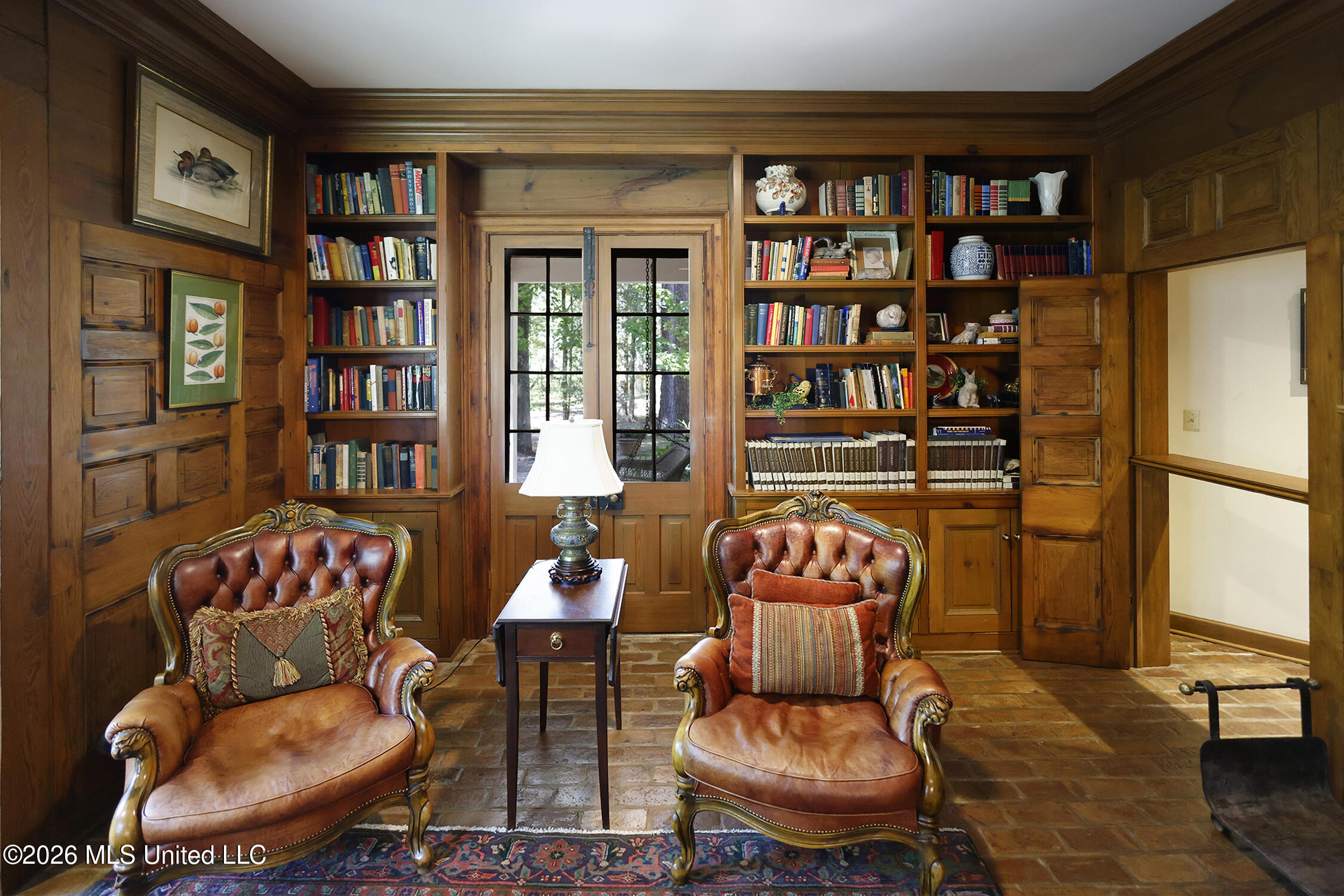 657 Zetus Road Northeast Brookhaven, MS 39601 - Photo 14 of 80 657 Library