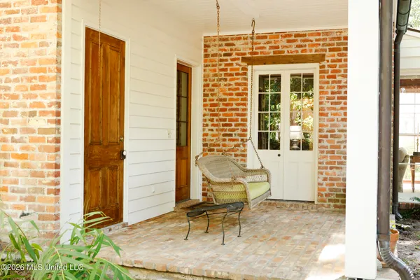 $1,590,000 | 657 Zetus Road Northeast, Brookhaven, MS 39601