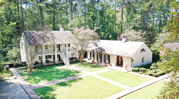 $1,590,000 | 657 Zetus Road Northeast, Brookhaven, MS 39601