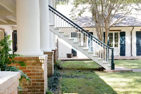 $1,590,000 | 657 Zetus Road Northeast, Brookhaven, MS 39601