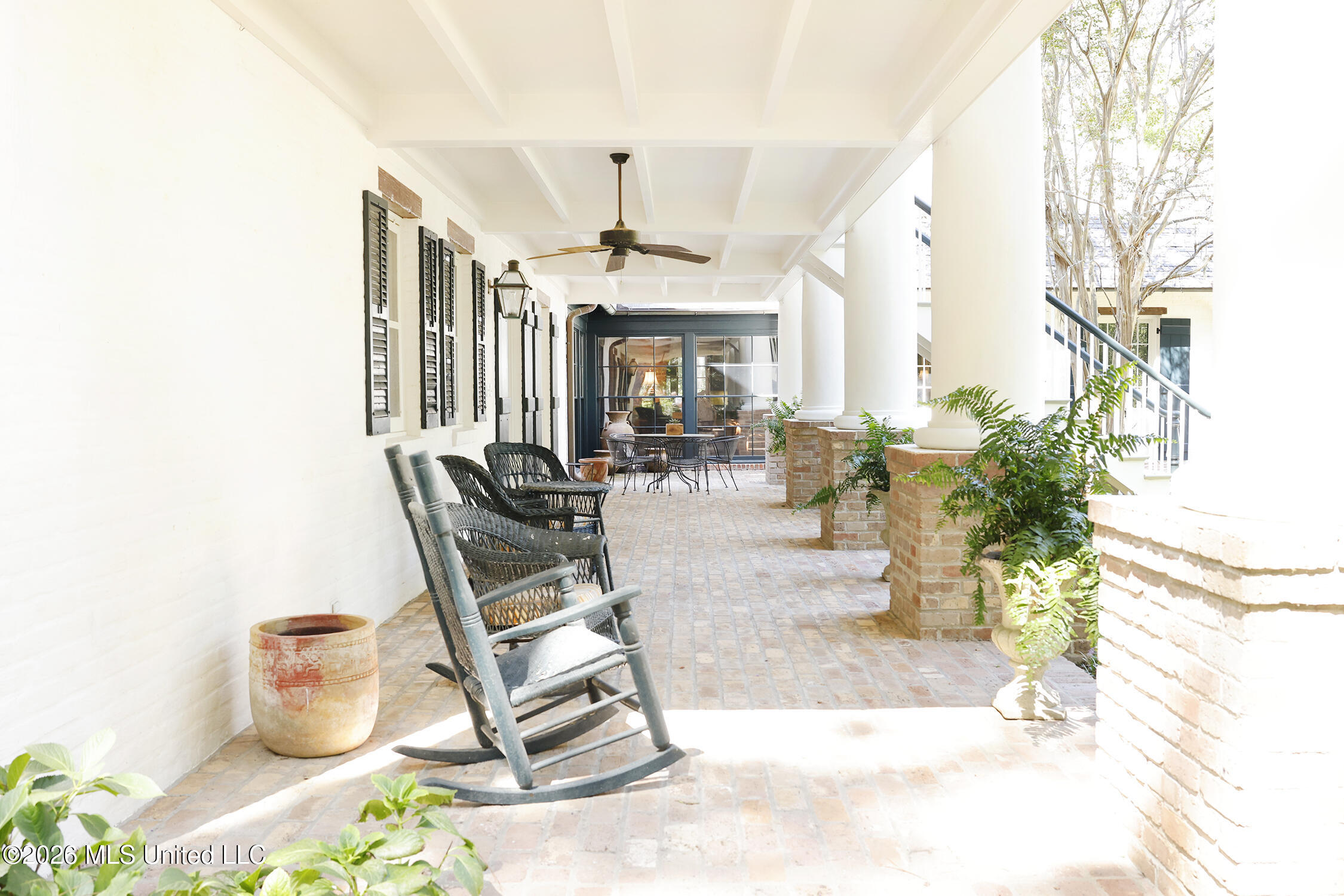 657 Zetus Road Northeast Brookhaven, MS 39601 - Photo 35 of 80 657 ist floor front porch