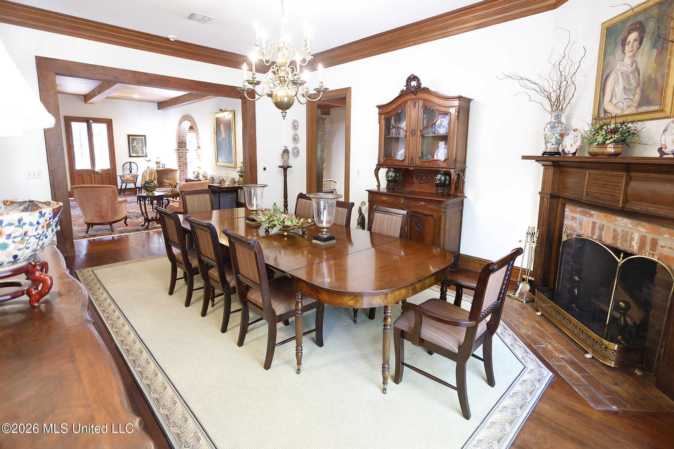 657 Zetus Road Northeast Brookhaven, MS 39601 - Photo 43 of 80 657 dining into living