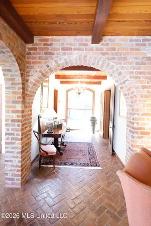 $1,590,000 | 657 Zetus Road Northeast, Brookhaven, MS 39601
