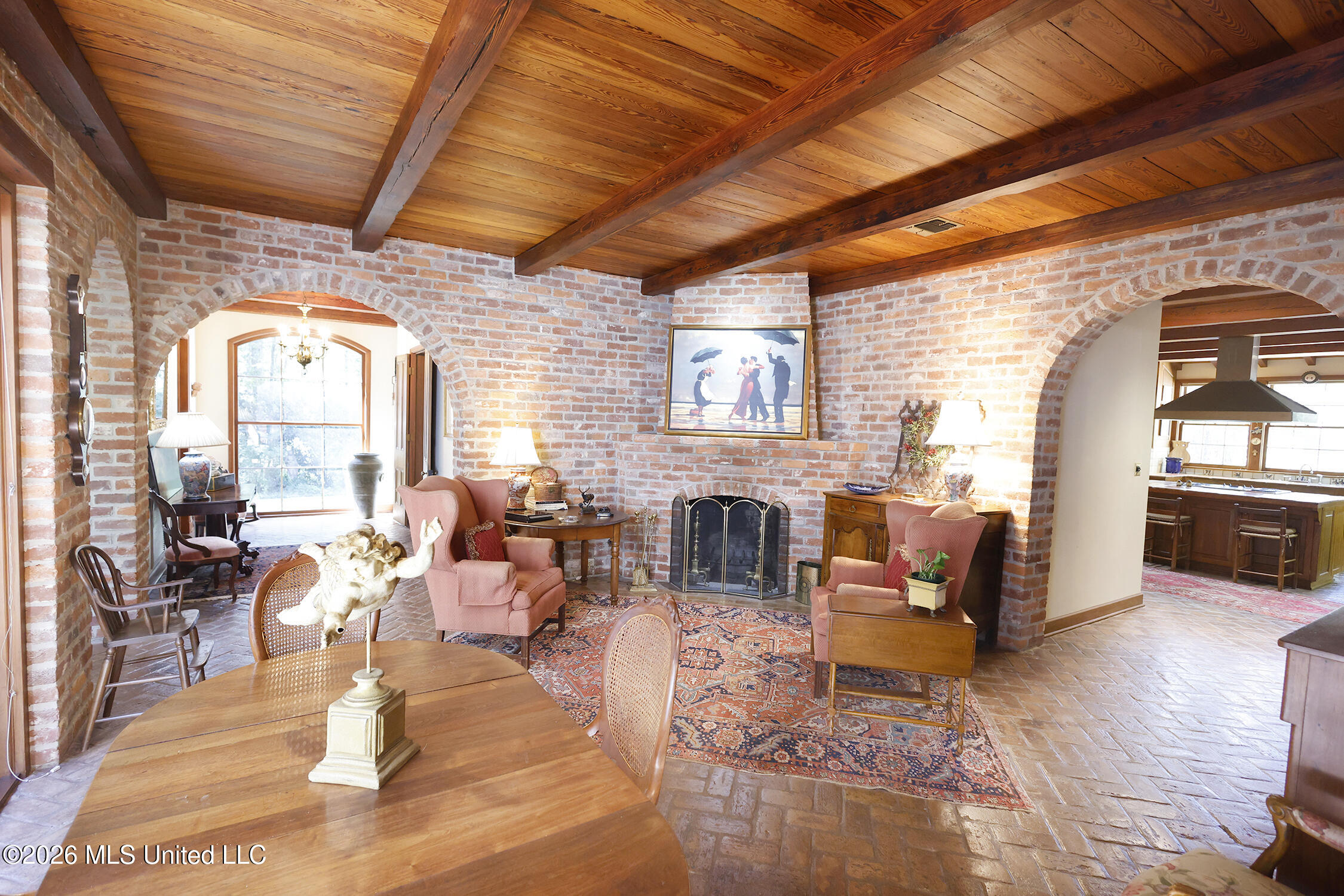 657 Zetus Road Northeast Brookhaven, MS 39601 - Photo 47 of 80 657 keeping into kitchen