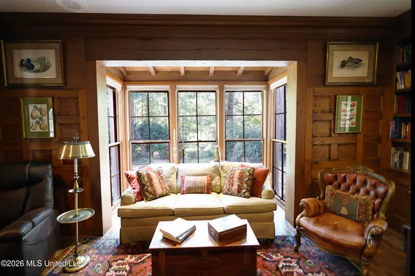 $1,590,000 | 657 Zetus Road Northeast, Brookhaven, MS 39601