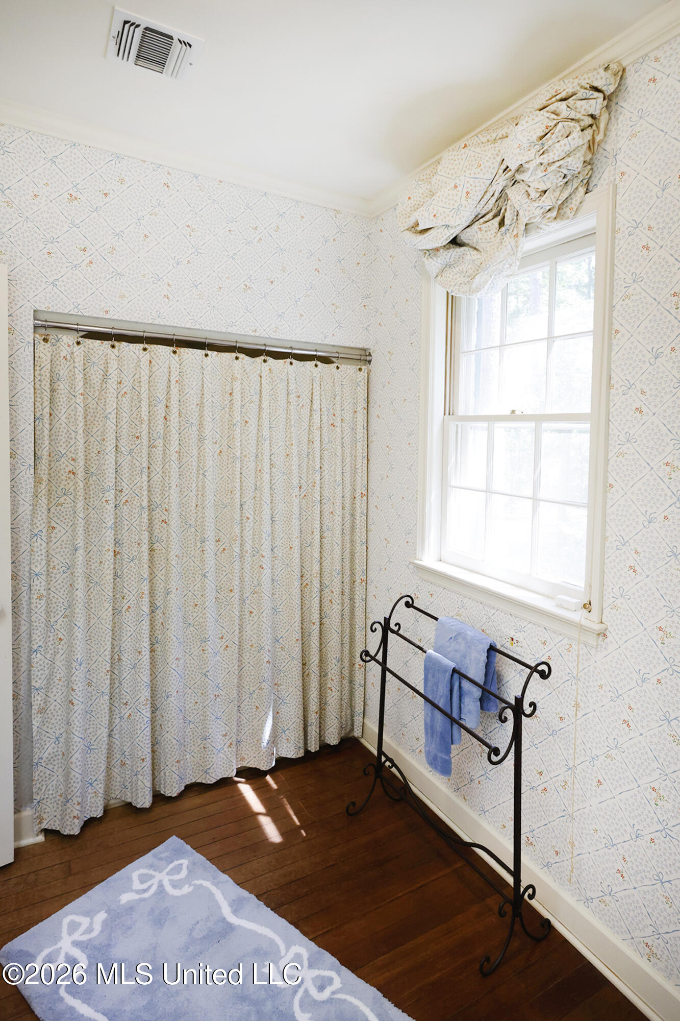 657 Zetus Road Northeast Brookhaven, MS 39601 - Photo 58 of 80 657 Bath #4 shower