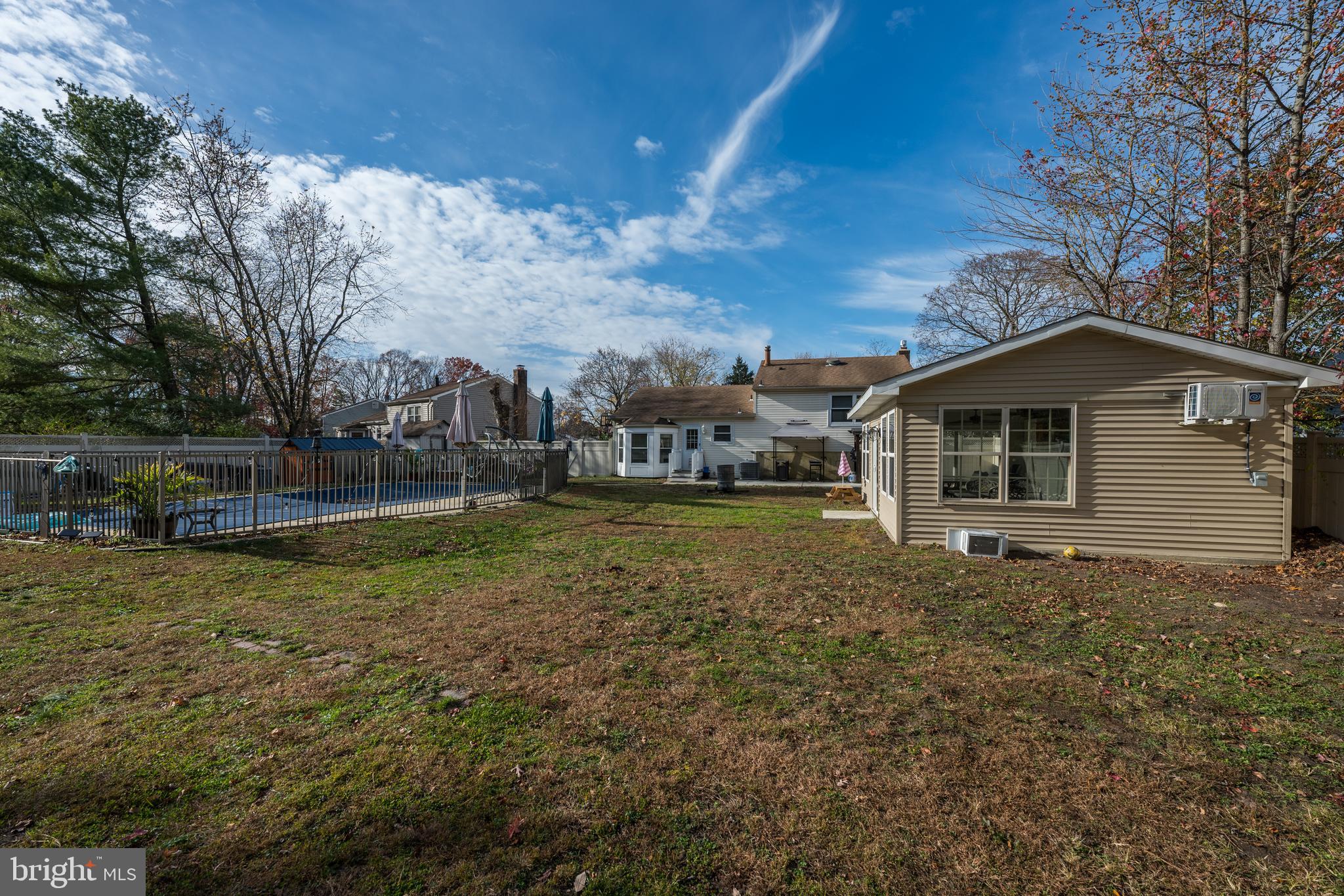 28 Mary Ellen Lane Sicklerville, NJ 08081 - Photo 29 of 46 a house view with a garden space