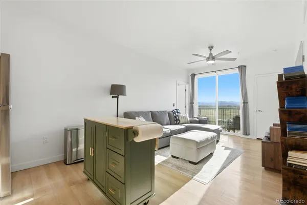 $242,737 | 5702 Central Park Boulevard, Unit 322, Denver, CO 80238