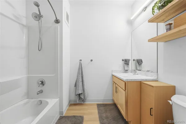 $242,737 | 5702 Central Park Boulevard, Unit 322, Denver, CO 80238