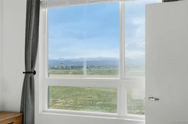 $242,737 | 5702 Central Park Boulevard, Unit 322, Denver, CO 80238