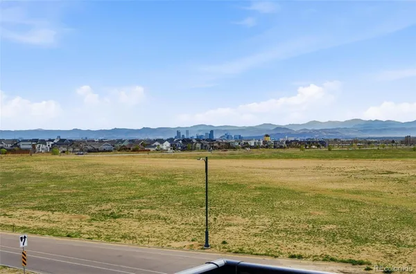$242,737 | 5702 Central Park Boulevard, Unit 322, Denver, CO 80238
