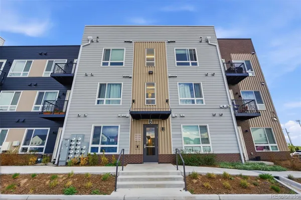 $242,737 | 5702 Central Park Boulevard, Unit 322, Denver, CO 80238