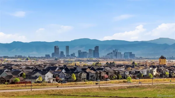 $242,737 | 5702 Central Park Boulevard, Unit 322, Denver, CO 80238