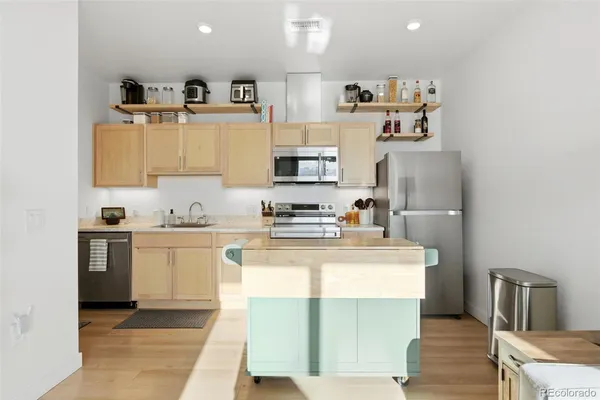$242,737 | 5702 Central Park Boulevard, Unit 322, Denver, CO 80238