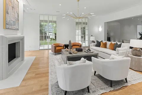 $5,690,000 | 4636 Belclaire Avenue, Highland Park, TX 75209