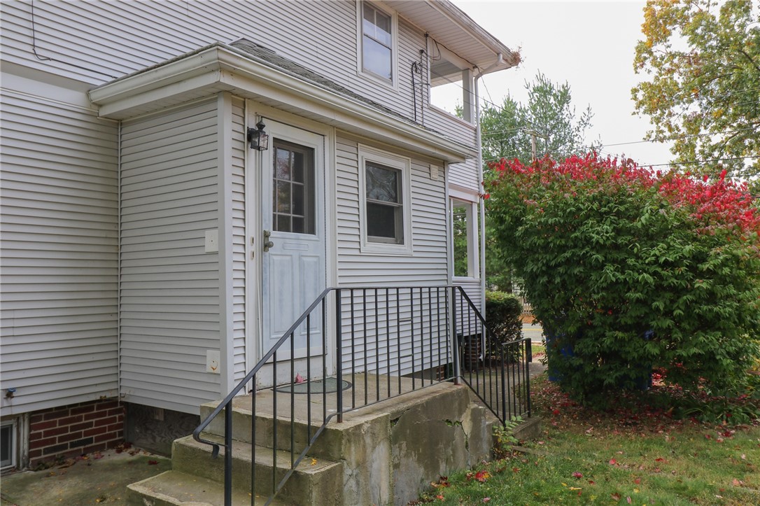 209 River Road Lincoln, RI 02865 - Photo 12 of 42
