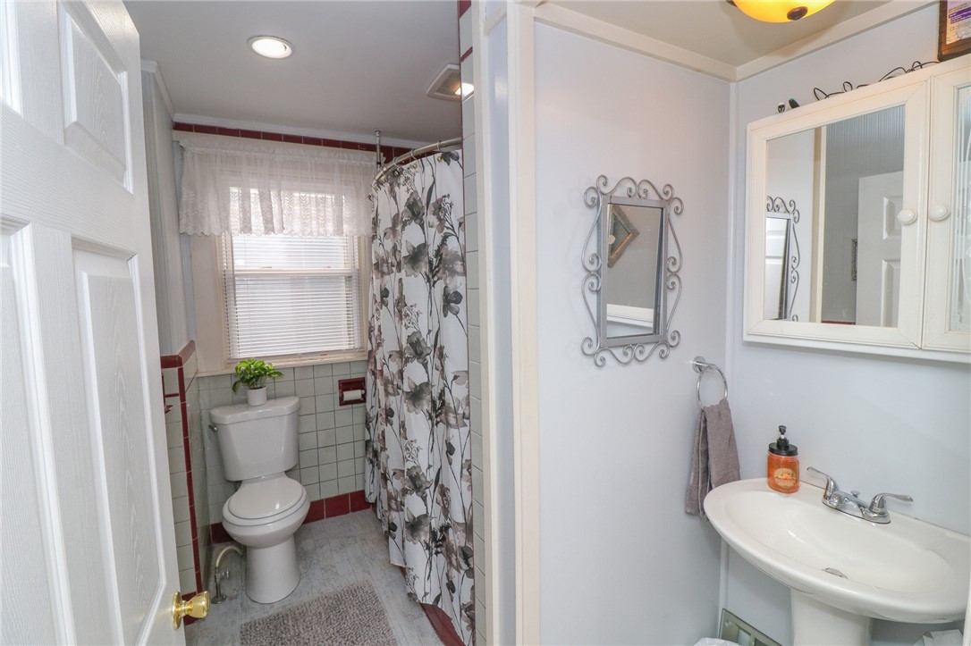 209 River Road Lincoln, RI 02865 - Photo 20 of 42