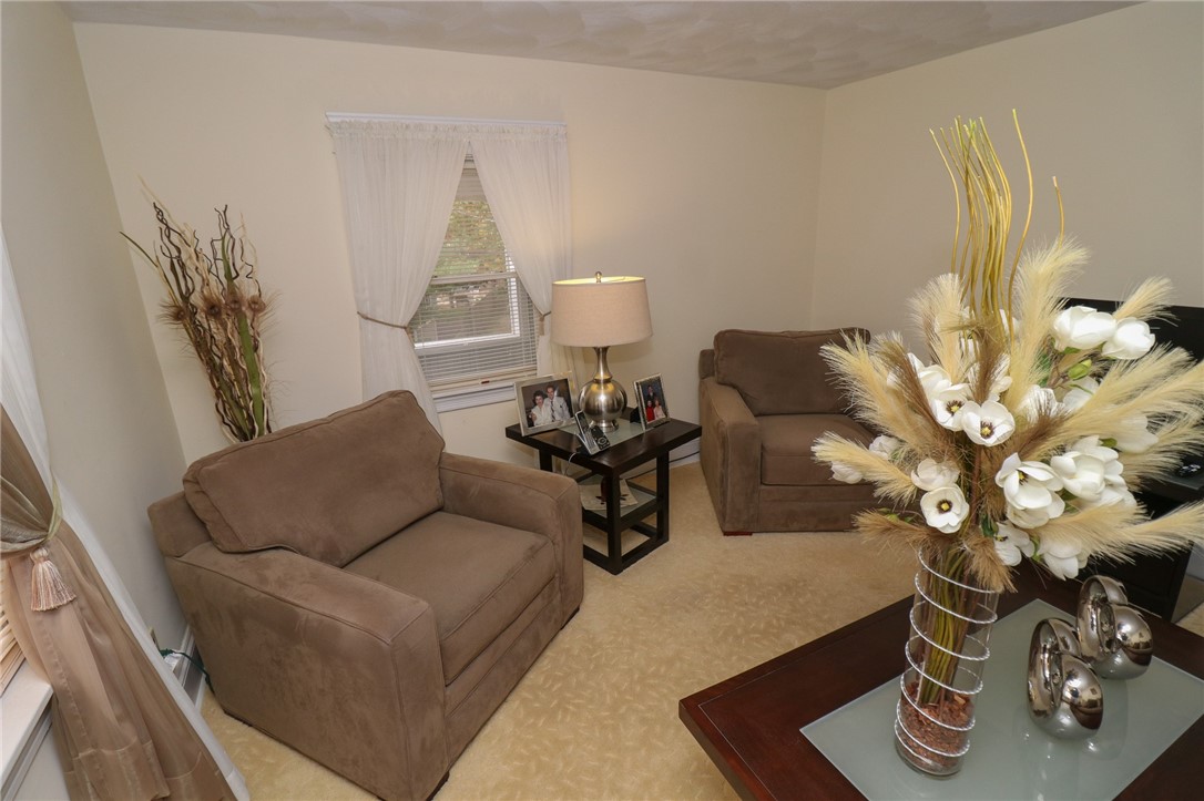 209 River Road Lincoln, RI 02865 - Photo 31 of 42