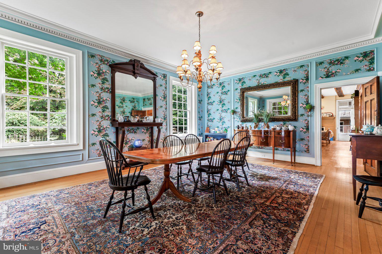 300 Somerset Road Baltimore, MD 21210 - Photo 13 of 48 Lovely mirrors