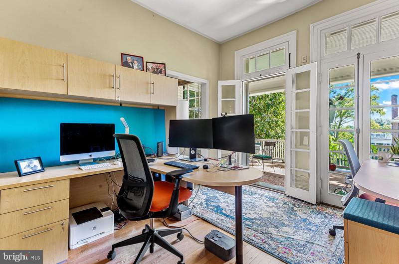 300 Somerset Road Baltimore, MD 21210 - Photo 32 of 48 Office off of sitting room