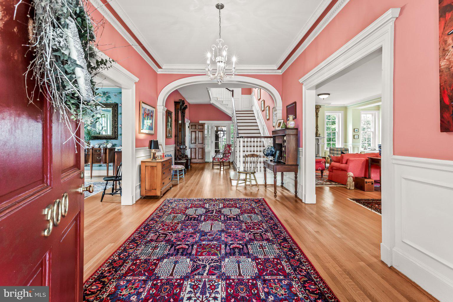 300 Somerset Road Baltimore, MD 21210 - Photo 4 of 48 Grand entry foyer
