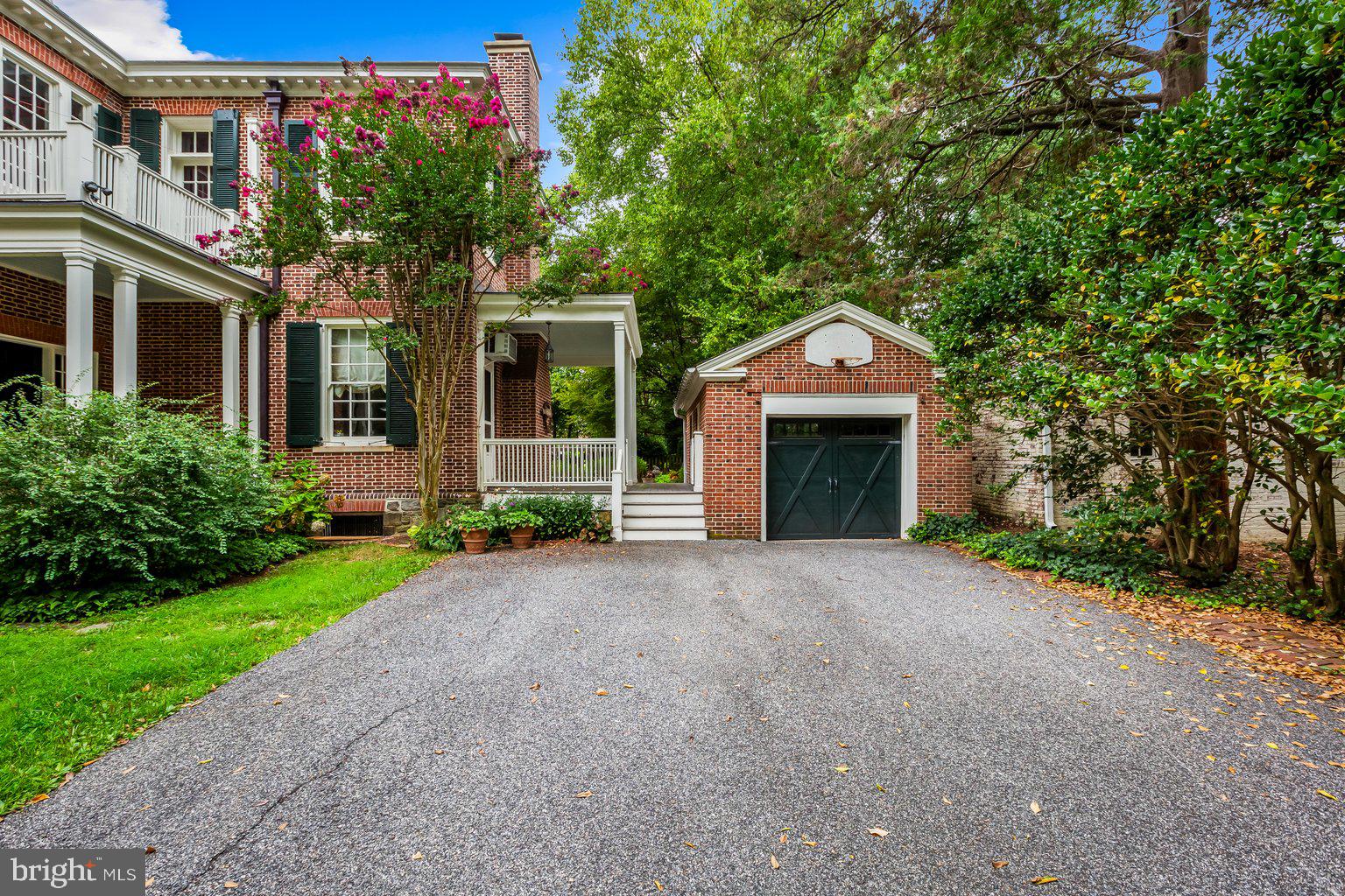 300 Somerset Road Baltimore, MD 21210 - Photo 43 of 48 Garage with auto opener